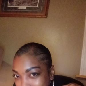 Meet your Posher, Ebony